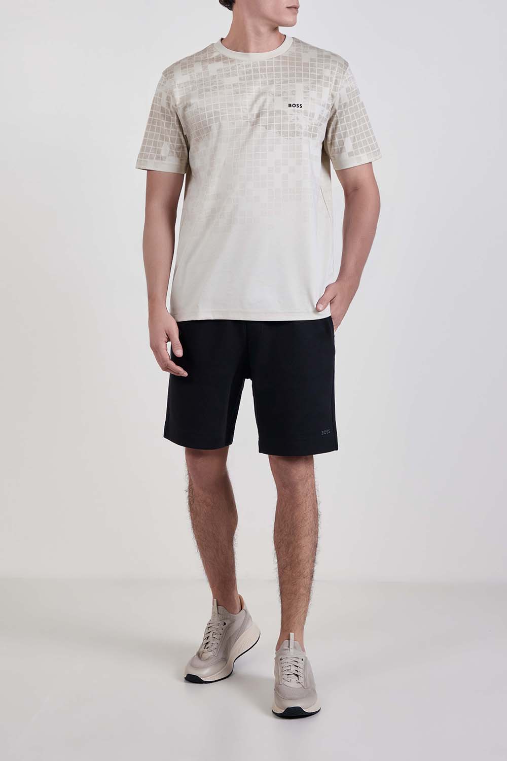 חולצת טי בגזרה משוחררת